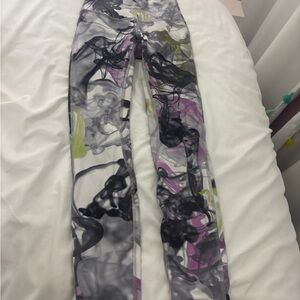 lululemon discontinued pattern leggings! Size 0!!!